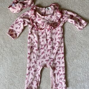 Jessica Simpson outfit with headband